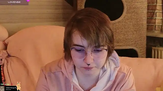 GamerGirl Eve online show from November 2025 06:09:02 PM