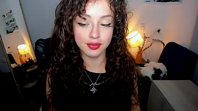 Cassandra Caiin online show from March 2026 06:50:02 AM