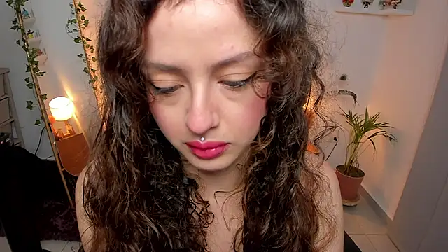 Snapshot of Cassandra_Caiin chatting on June 2026 01:26:02 AM Cassandra Caiin online show from June 2026 01:26:02 AM