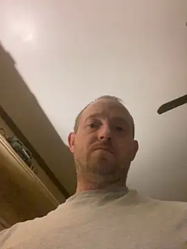 Snapshot of smokeymt420 chatting on January 2025 05:32:01 AM smokeymt420 online show from January 2025 05:32:01 AM