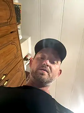 smokeymt420 online show from November 2025 05:29:02 AM