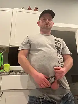 smokeymt420 online show from February 2026 06:23:01 AM