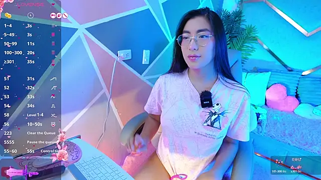 shanon- online show from June 2026 12:46:02 AM