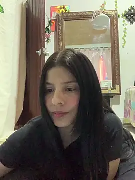 Estefani 32 online show from April 2026 07:47:01 PM