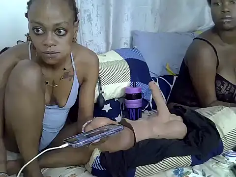 Snapshot of purplescarlet chatting on July 2026 10:05:02 PM purplescarlet online show from July 2026 10:05:02 PM