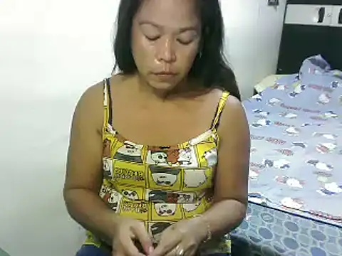 Snapshot of yummytitsxxx168 chatting on January 2025 04:20:01 AM yummytitsxxx168 online show from January 2025 04:20:01 AM