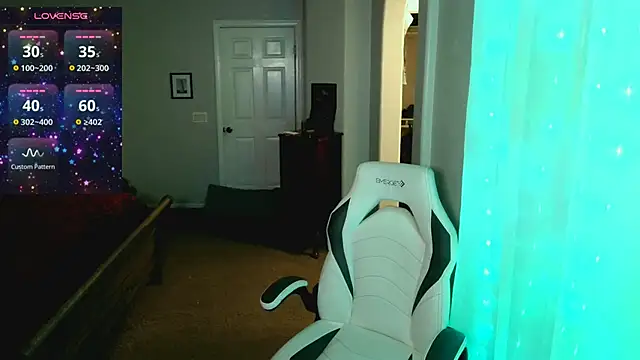 britteebee online show from November 2025 08:34:02 AM