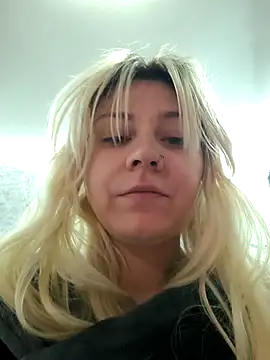 ScarletCallings420 online show from January 2026 03:06:02 PM