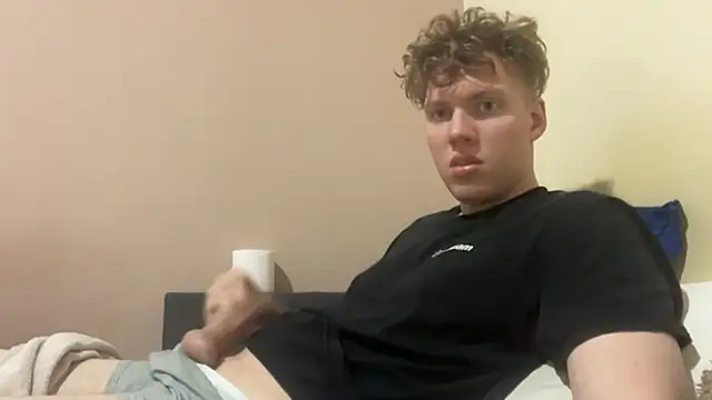 sexybooii6968 online show from December 2025 02:44:01 PM