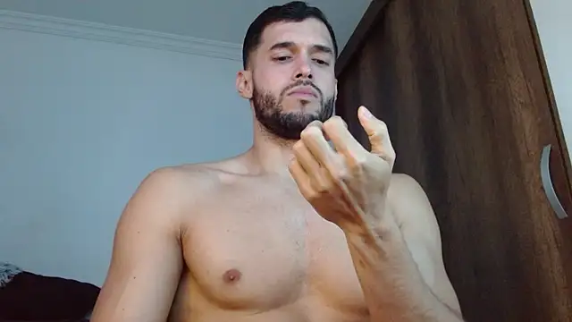 Noah jhonsonn online show from August 2026 12:36:02 PM
