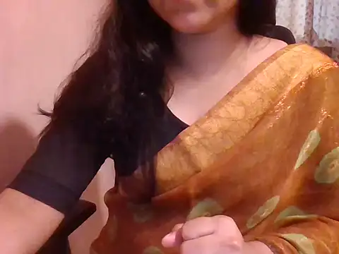 Snapshot of Pinky_4 chatting on June 2026 10:15:01 AM Pinky 4 online show from June 2026 10:15:01 AM
