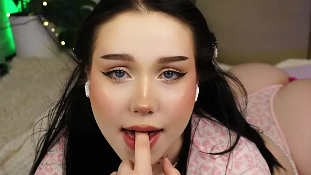 ScarletBlaze online show from January 2025 06:16:02 PM