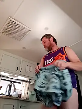 EZYves online show from November 2025 08:18:01 PM