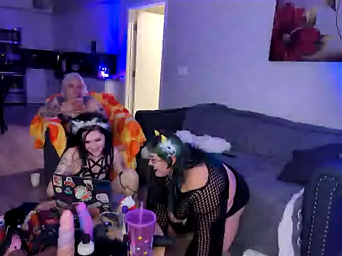 Snapshot of Cutegothcrybabyx chatting on January 2025 09:24:02 AM Cutegothcrybabyx online show from January 2025 09:24:02 AM