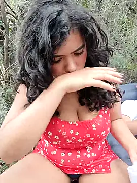 Simone Miller online show from October 2025 03:20:01 PM