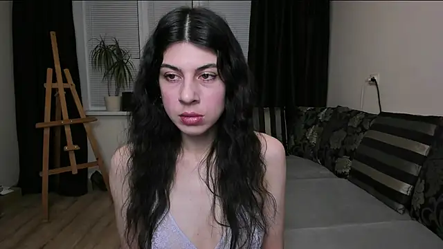 MolagAnna online show from April 2026 08:15:01 PM