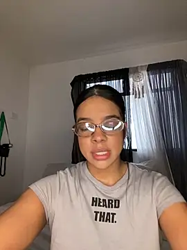 trianawhite online show from December 2025 03:19:02 PM