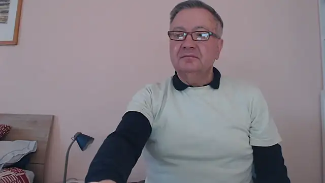 YOU6me online show from November 2025 08:45:01 AM