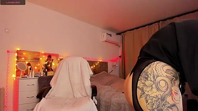 Ophelia mm online show from October 2025 12:29:01 PM