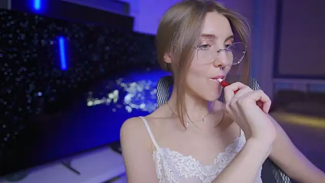 CassiaBlade1 online show from April 2026 05:01:02 PM