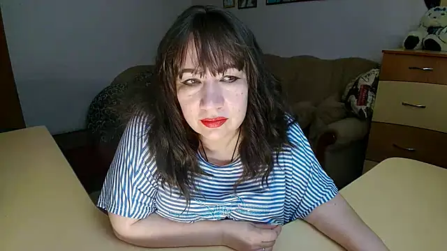 Lucretia Goldi  online show from February 2026 07:32:02 PM