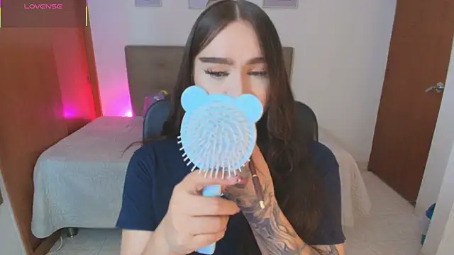 Miley Baker online show from April 2026 12:50:01 PM