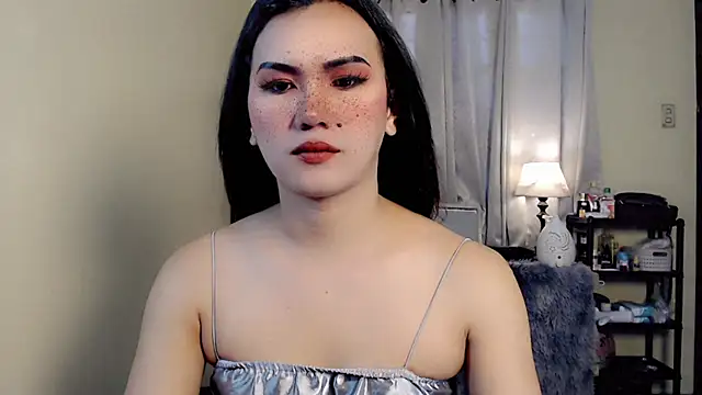 beatrice 21 online show from October 2025 12:50:02 AM