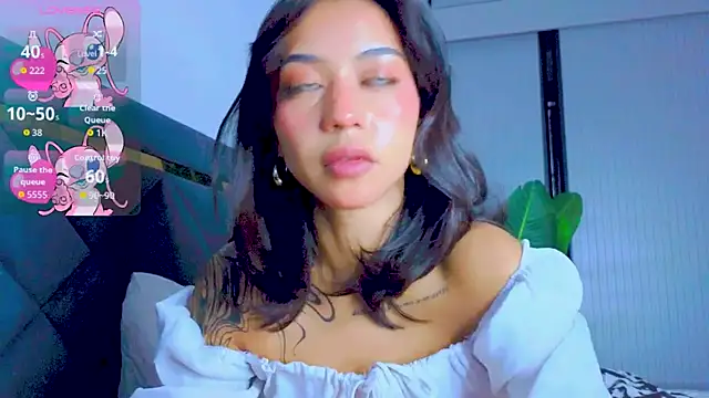 Mia Tin online show from September 2025 02:17:02 PM