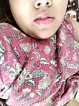 Alisha  Arora online show from February 2025 05:59:01 AM