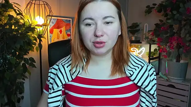 LAYLAxSTAR online show from November 2025 07:24:02 AM