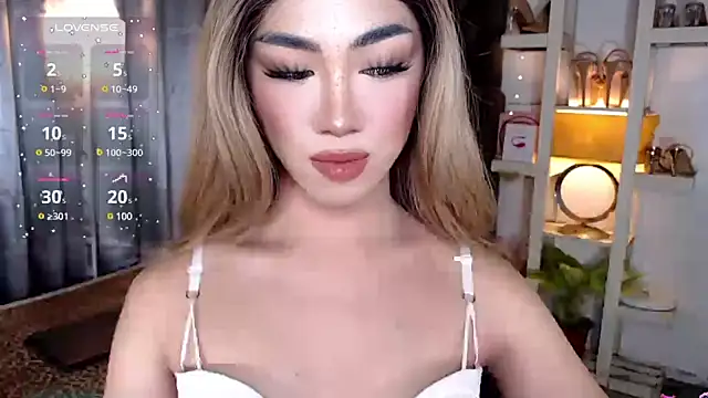 Local Hoelyx online show from December 2024 11:04:02 AM