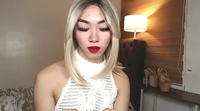 Local Hoelyx online show from March 2025 09:32:02 AM