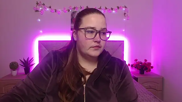 Snapshot of XX_Daniella_XX chatting on April 2026 06:27:01 AM XX Daniella XX online show from April 2026 06:27:01 AM