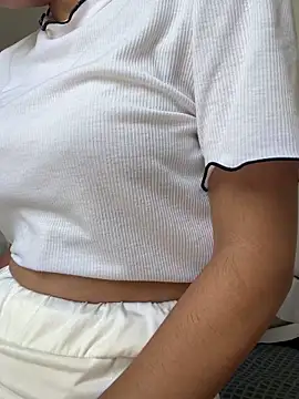 DulceMya6 online show from March 2026 02:33:02 PM