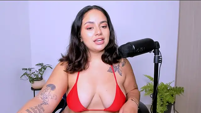 Snapshot of susy_angel chatting on May 2026 12:52:02 AM susy angel online show from May 2026 12:52:02 AM