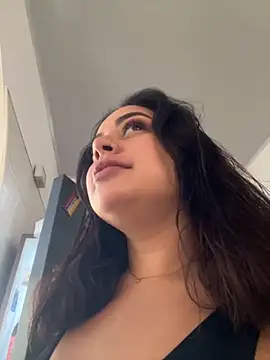 Snapshot of susy_angel chatting on June 2026 05:00:01 PM susy angel online show from June 2026 05:00:01 PM