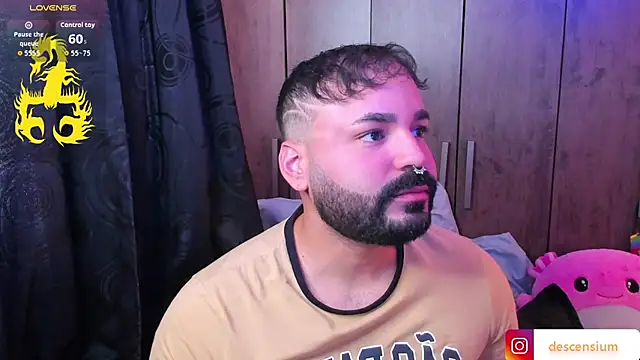 johnnyalx online show from July 2026 07:49:01 PM