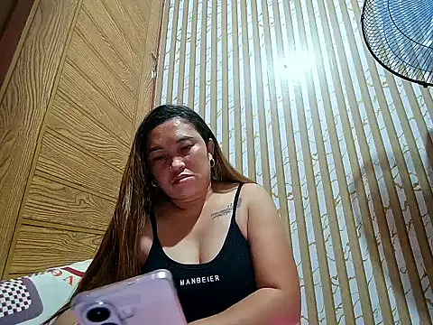 LalaiAsian online show from February 2026 03:50:01 PM