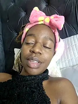 Snapshot of Sexynaughty_Gal chatting on February 2025 08:33:01 PM Sexynaughty Gal online show from February 2025 08:33:01 PM