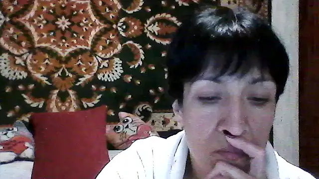 SunnyAmorre online show from April 2026 01:41:01 PM