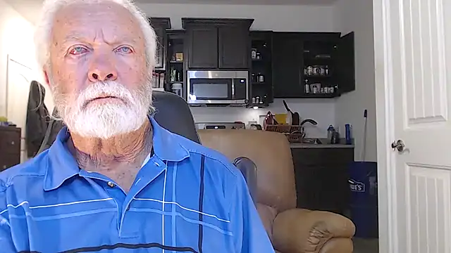 Snapshot of rockpoint69 chatting on December 2024 09:55:02 AM rockpoint69 online show from December 2024 09:55:02 AM