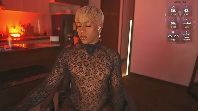 Snapshot of AmberRaus chatting on November 2025 04:04:01 AM AmberRaus online show from November 2025 04:04:01 AM