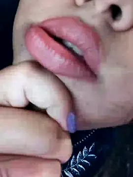 Srishtijain51 online show from January 2025 02:52:01 PM
