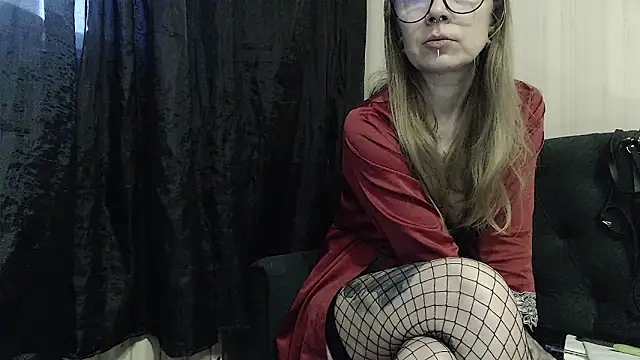 Snapshot of alexandra_zaryanova chatting on October 2025 11:51:02 AM alexandra zaryanova online show from October 2025 11:51:02 AM