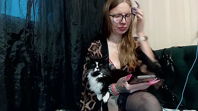 Snapshot of alexandra_zaryanova chatting on November 2025 01:00:01 PM alexandra zaryanova online show from November 2025 01:00:01 PM