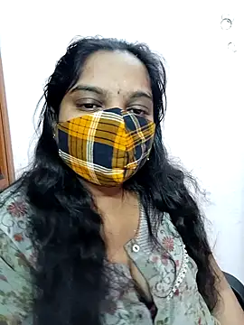 Snapshot of lovely-latha chatting on January 2025 05:22:02 AM lovely-latha online show from January 2025 05:22:02 AM