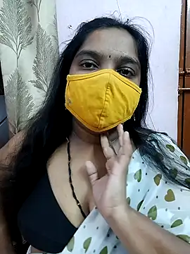 Snapshot of lovely-latha chatting on February 2025 03:32:01 PM lovely-latha online show from February 2025 03:32:01 PM