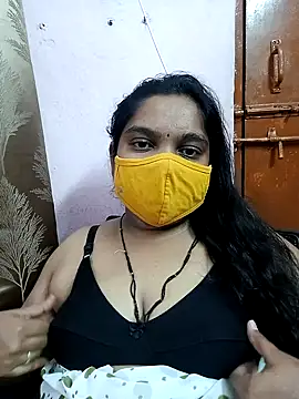 Snapshot of lovely-latha chatting on February 2025 06:45:02 PM lovely-latha online show from February 2025 06:45:02 PM