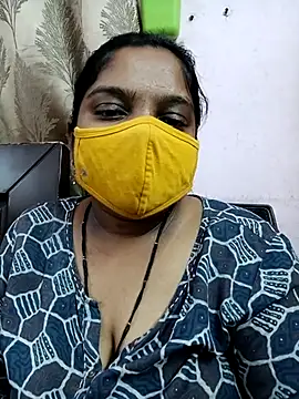 Snapshot of lovely-latha chatting on March 2025 05:29:01 PM lovely-latha online show from March 2025 05:29:01 PM