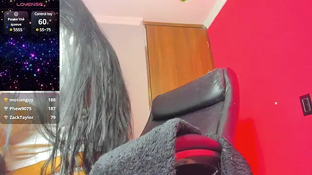 Snapshot of Pocahontas_d chatting on January 2025 04:00:02 AM Pocahontas d online show from January 2025 04:00:02 AM